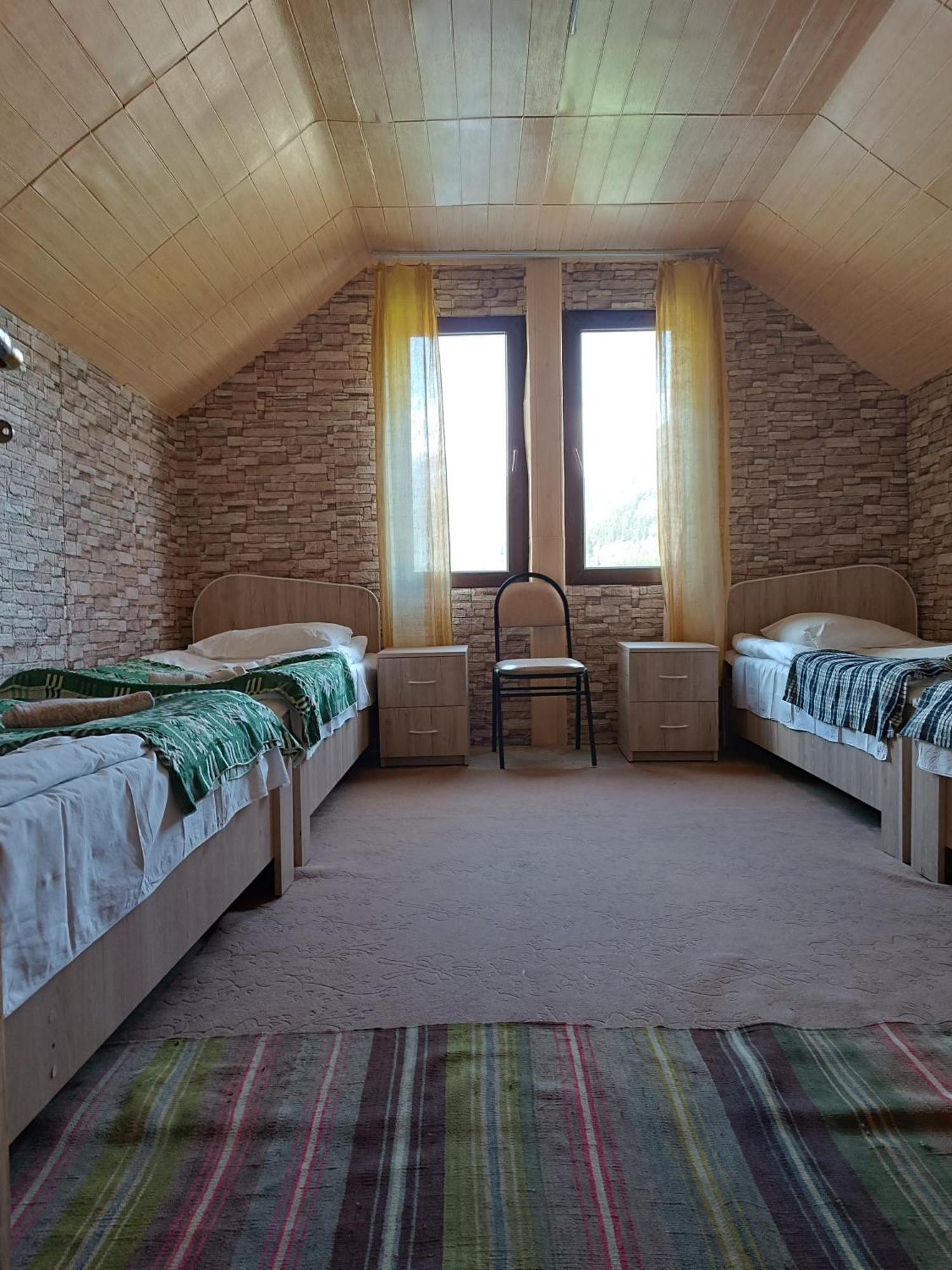 Nadiani Hostel Omalo 部屋 写真