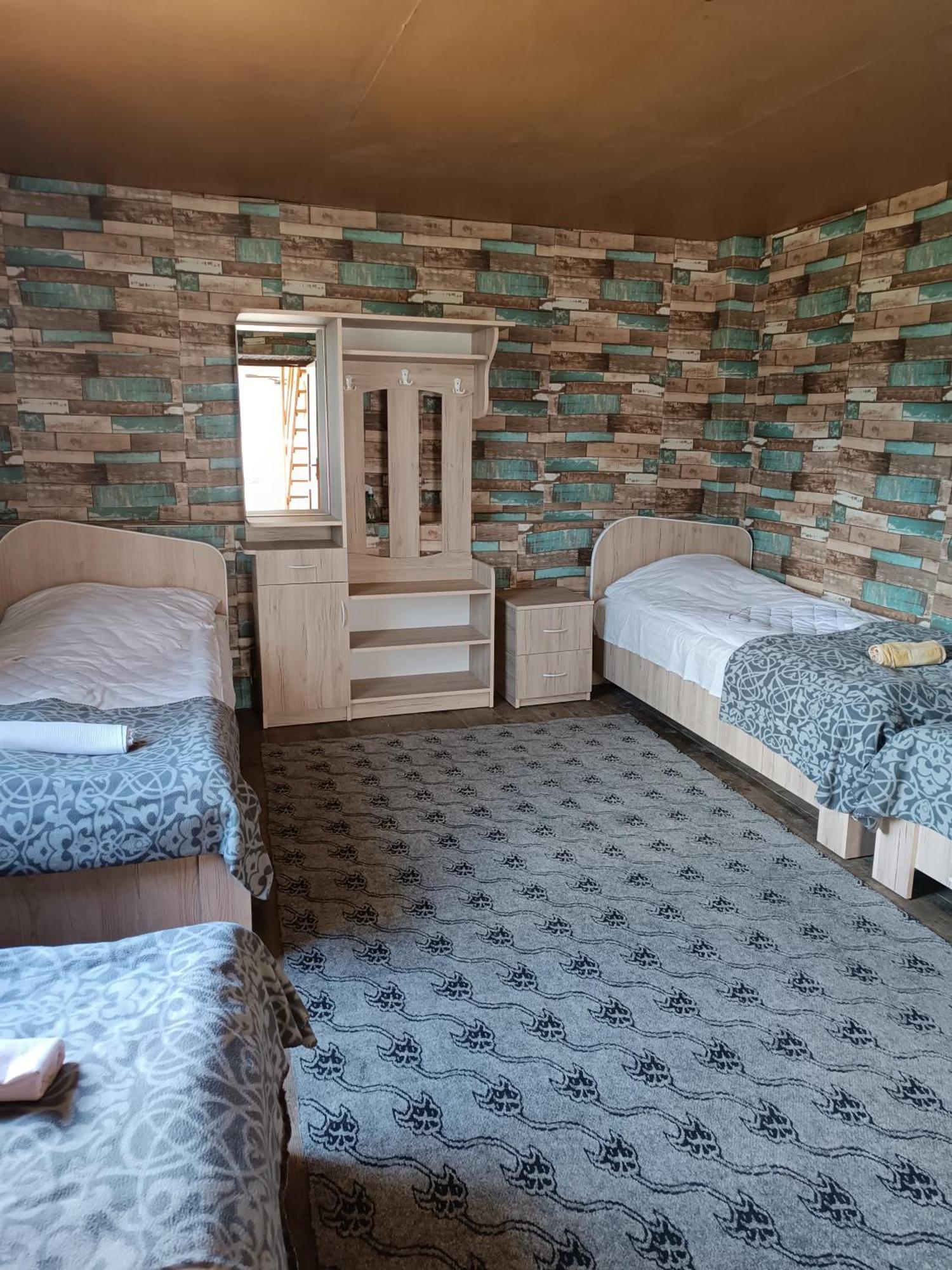 Nadiani Hostel Omalo 部屋 写真
