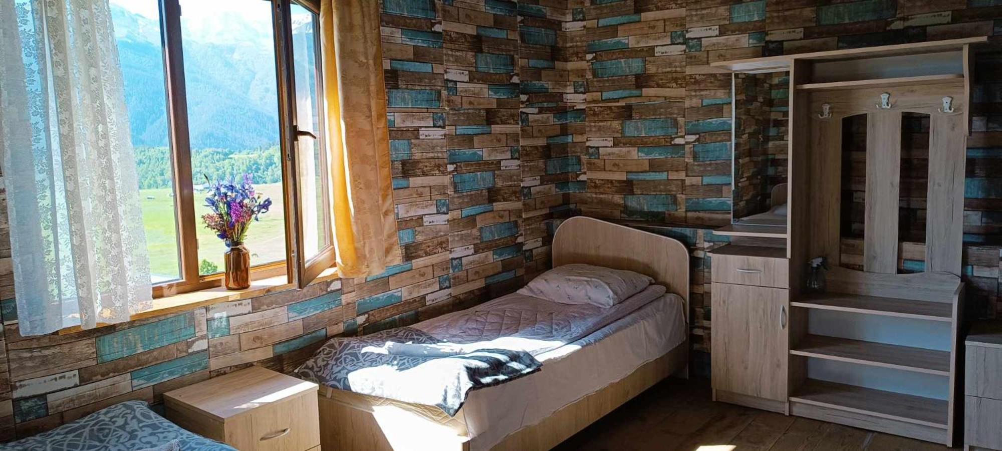 Nadiani Hostel Omalo エクステリア 写真